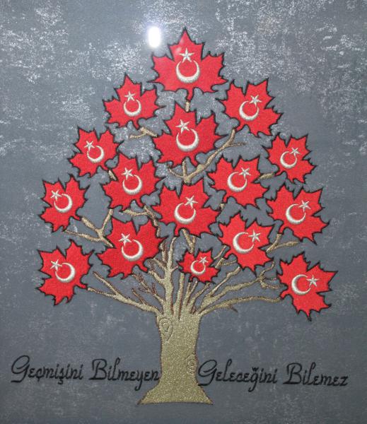 Ecdadın İzinde: 16 Çınar Yaprağıyla Şeyh Edebali Sözlü Nakışlı Anlamlı Tablo